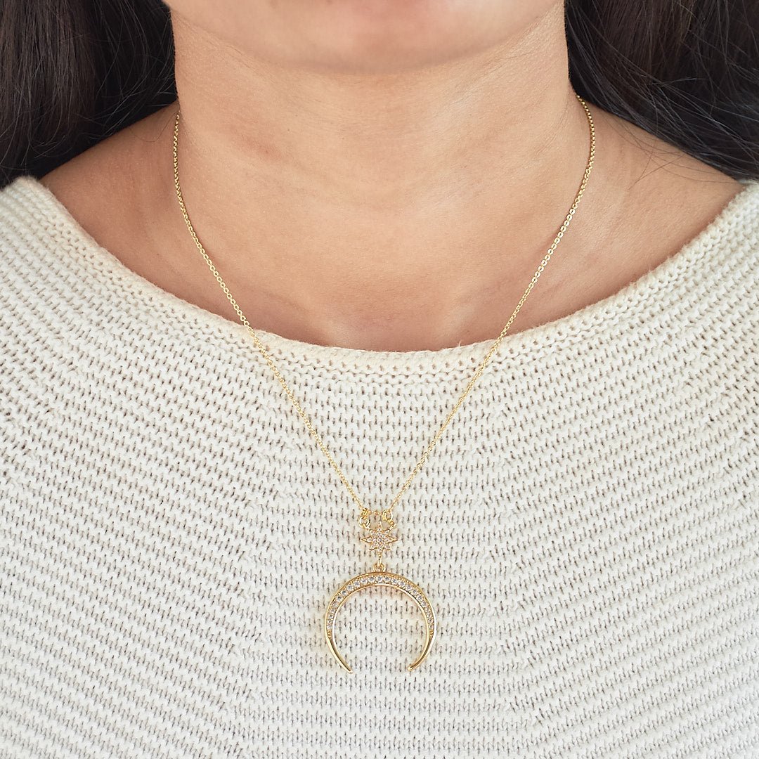 Star Horseshoe Necklace - Upakarnaproduct_type