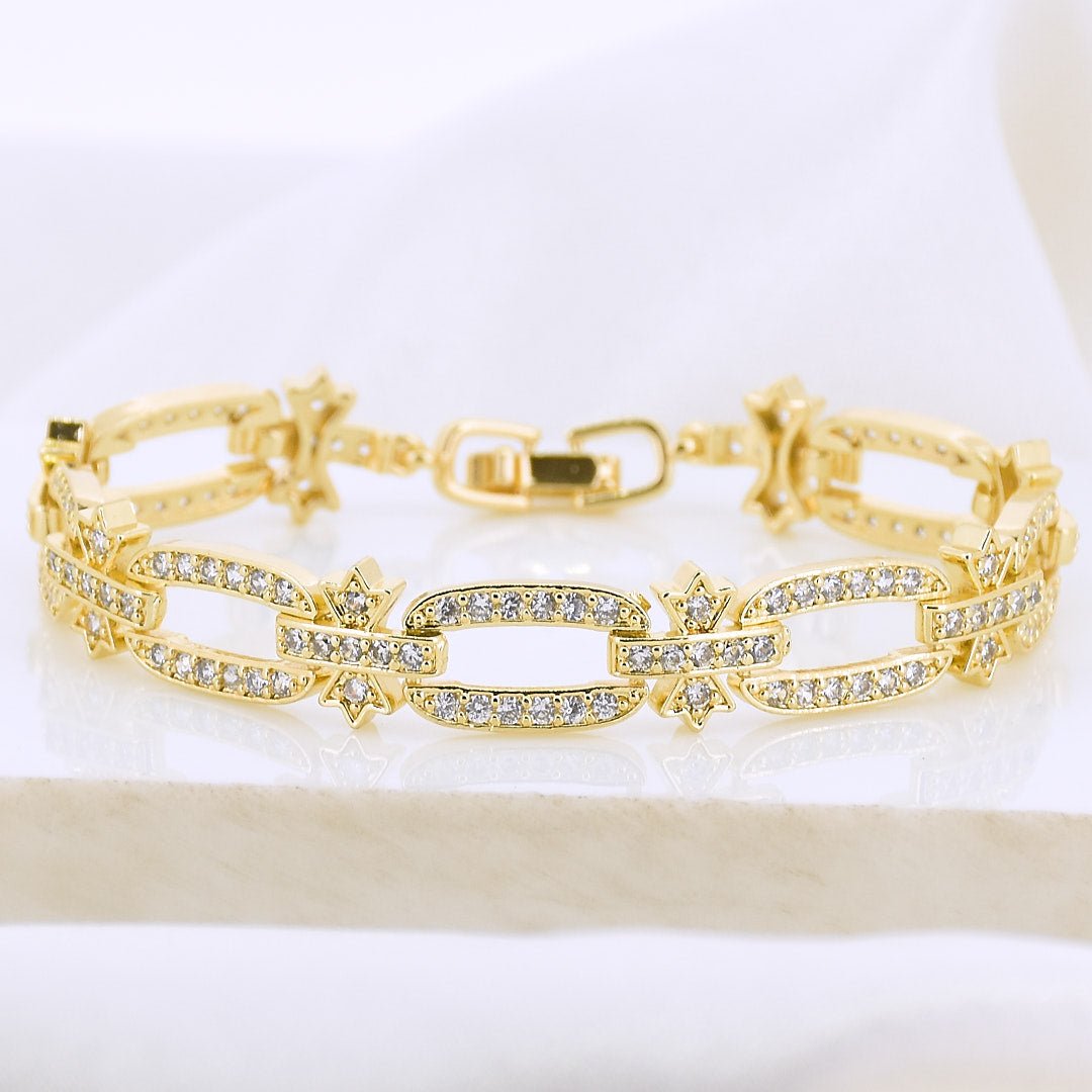 Studded Link Diamond Tennis Bracelet - Upakarnaproduct_type