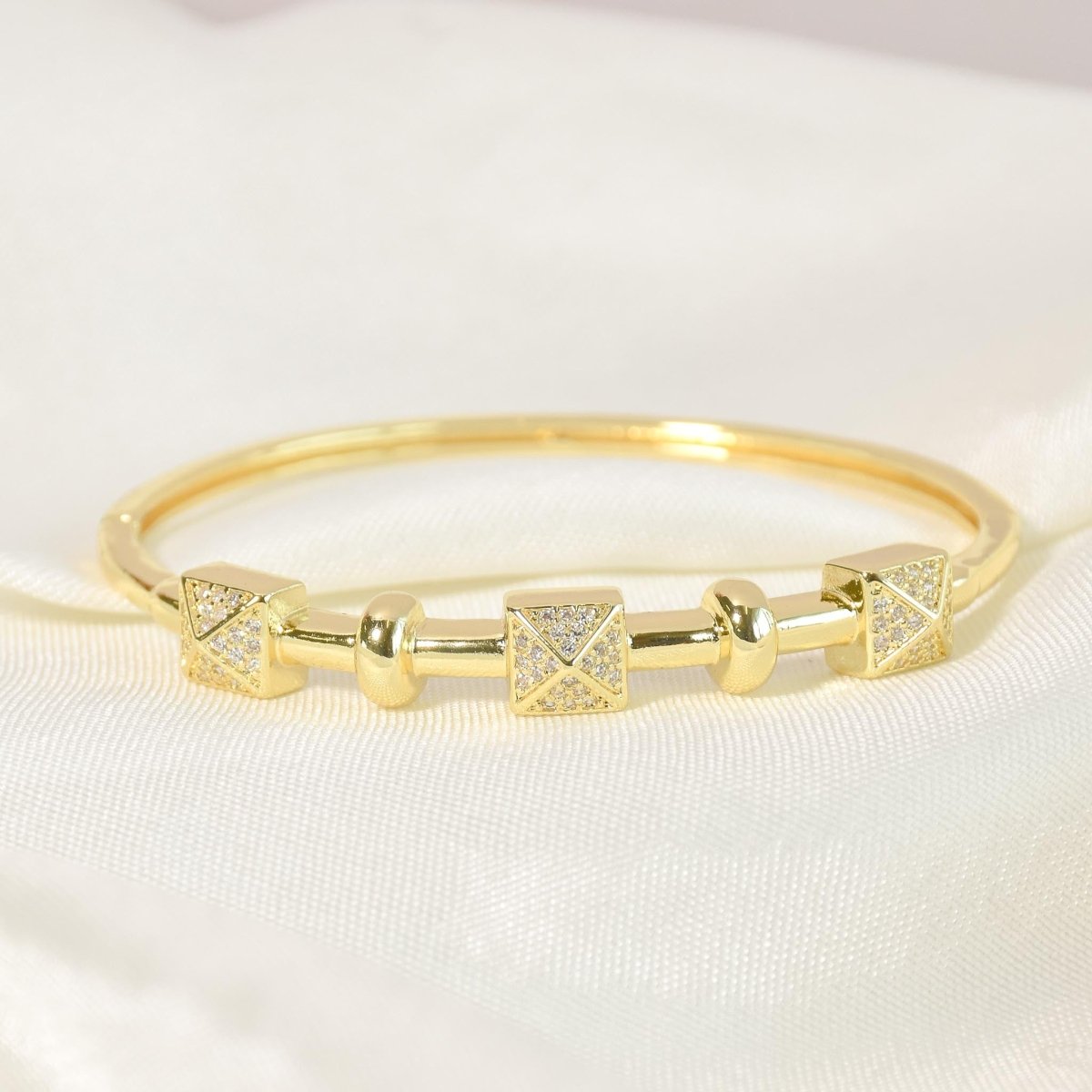 Studded Sparkle Square Bangle - Upakarnaproduct_type