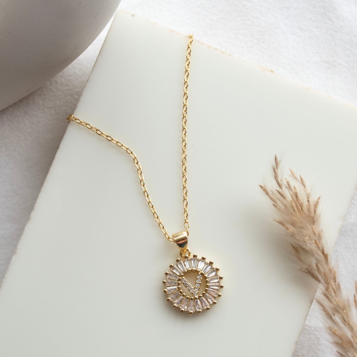 The Personalised Initial Necklace - Upakarnaproduct_type