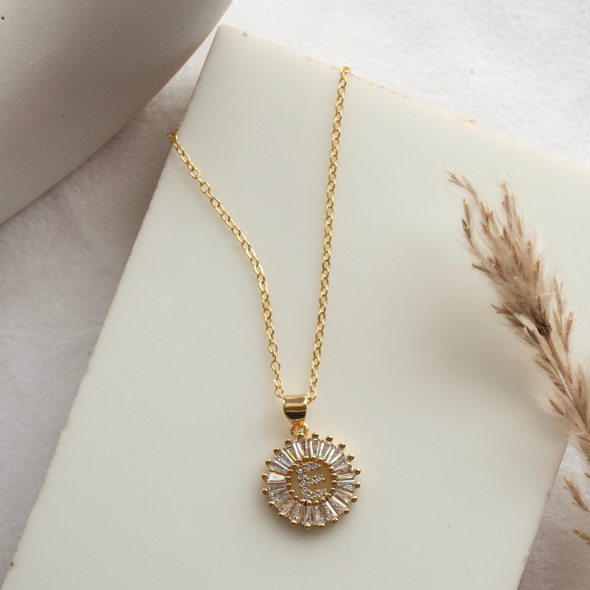 The Personalised Initial Necklace - Upakarnaproduct_type