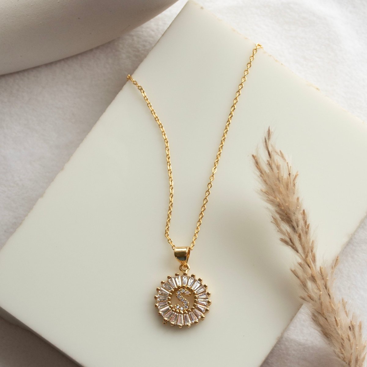 The Personalised Initial Necklace - Upakarnaproduct_type