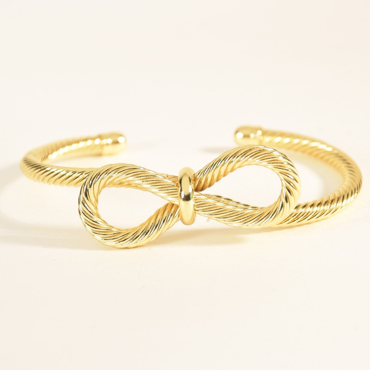 Twisted Infinity Cuff Bangle - Upakarnaproduct_type