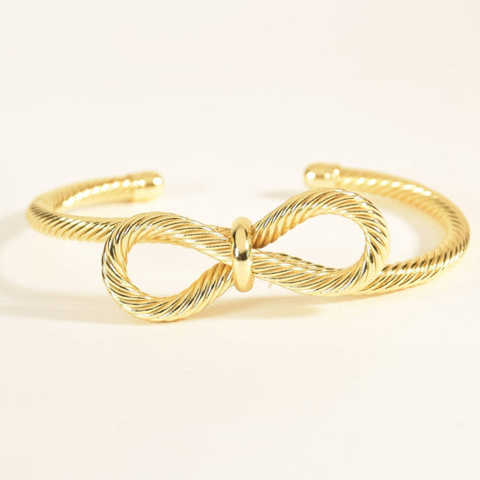 Twisted Infinity Cuff Bangle, golden