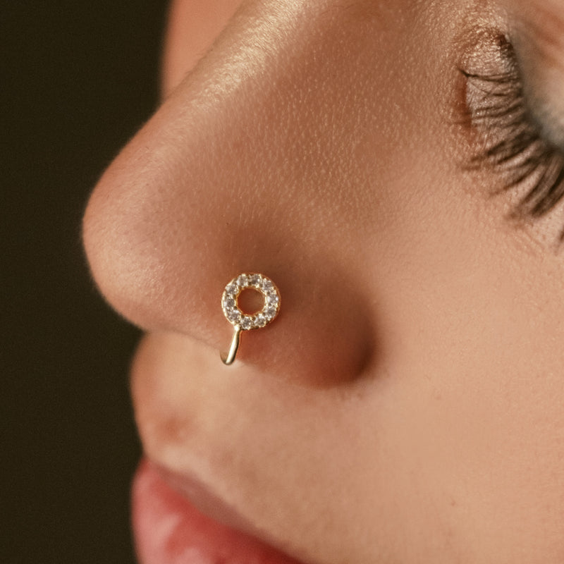 Round Studded Nose Pin