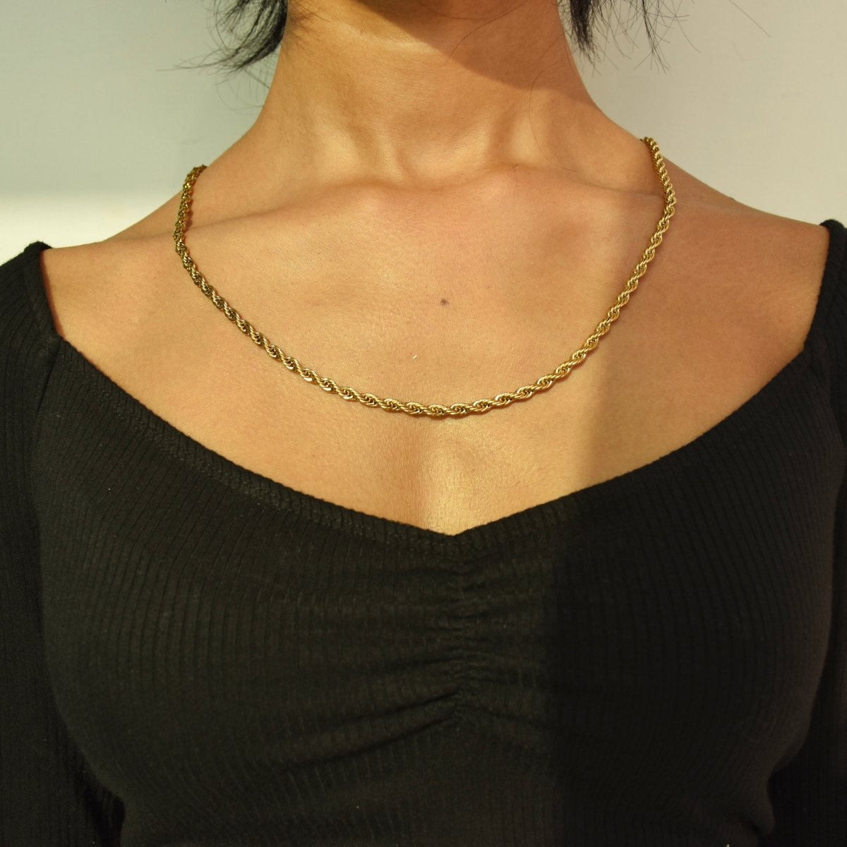 Golden Knot Men Necklace - Upakarnaproduct_type