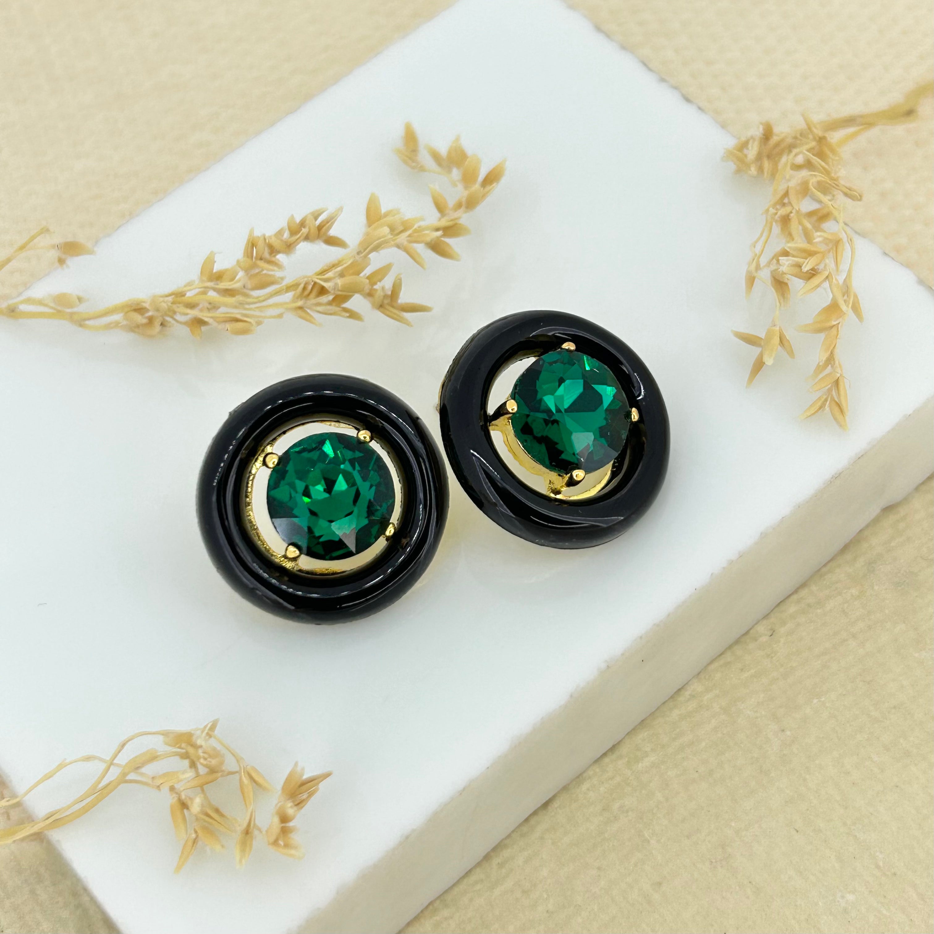 Emerald Noir Circlet Earrings