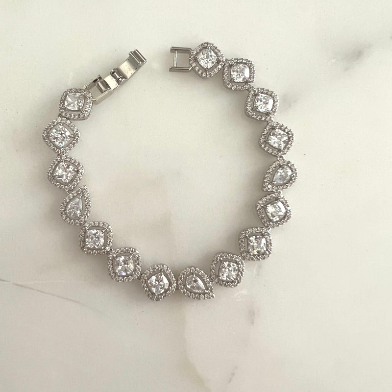 Round Pear Shaped Bracelet