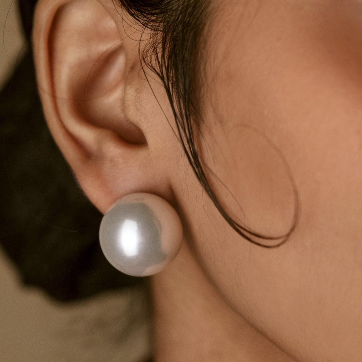 Statement Pearl Ball Earrings - Upakarnaproduct_type