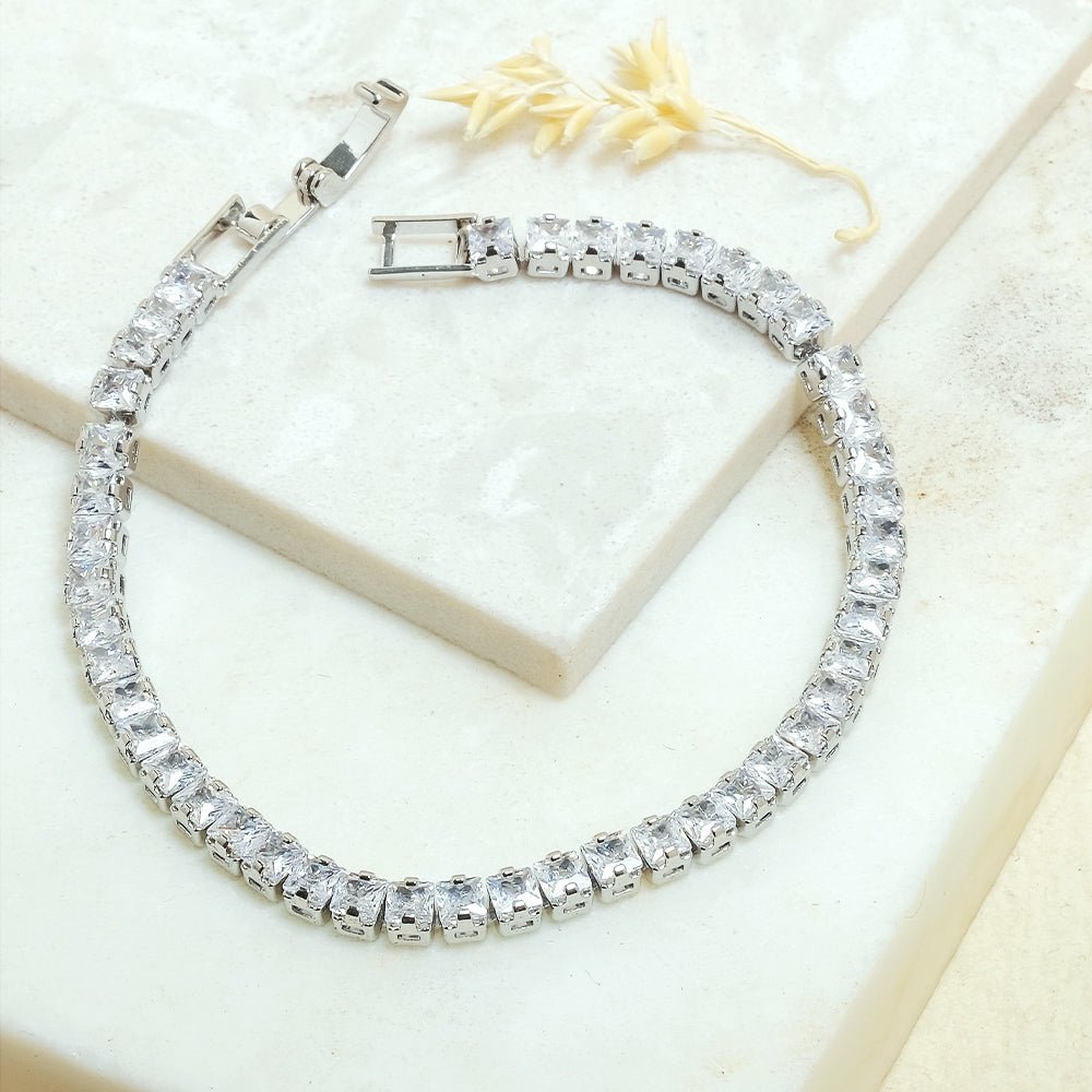Tennis Bracelet - Upakarnaproduct_type